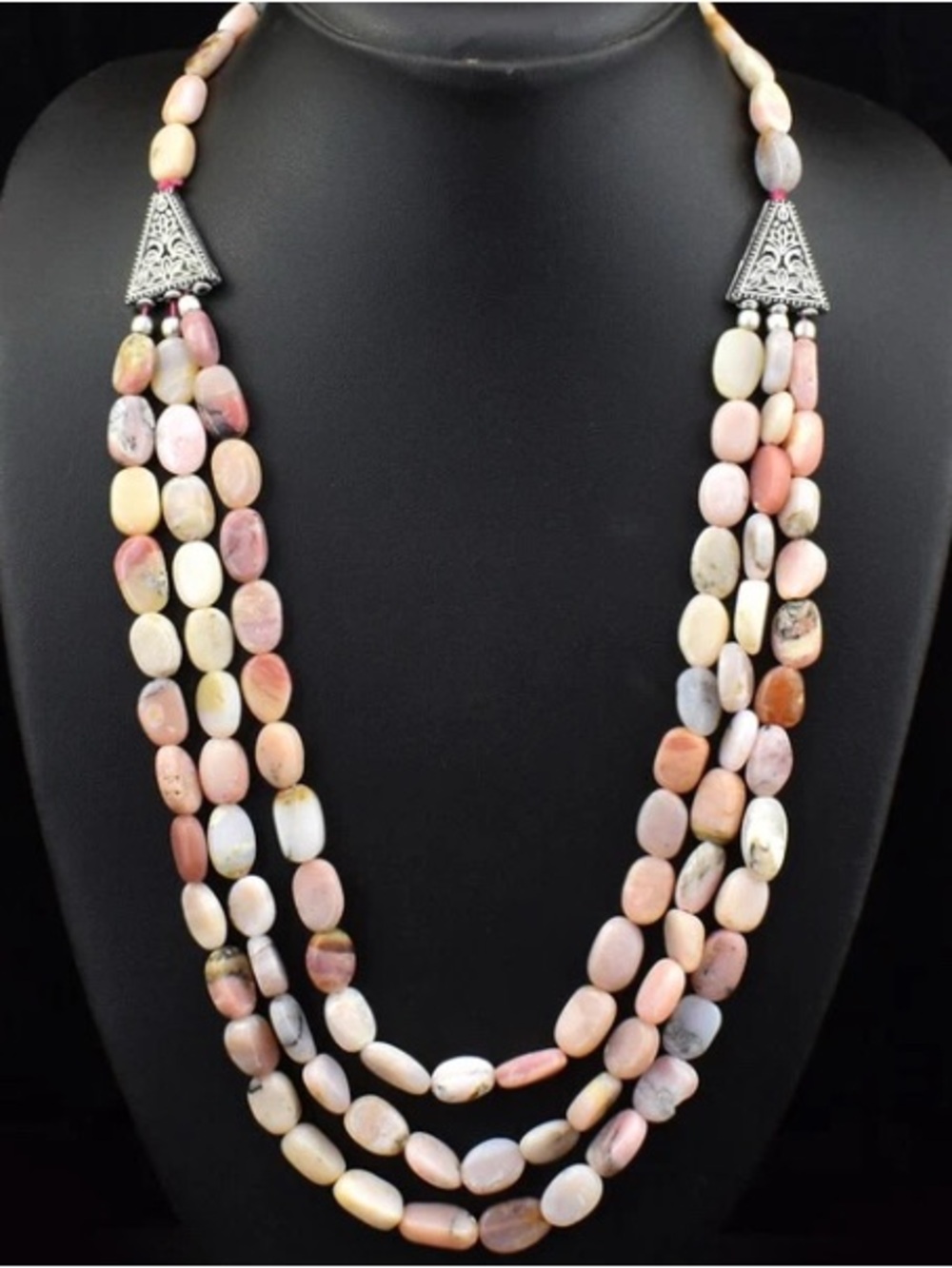 Oval shape earth mined beaded necklace